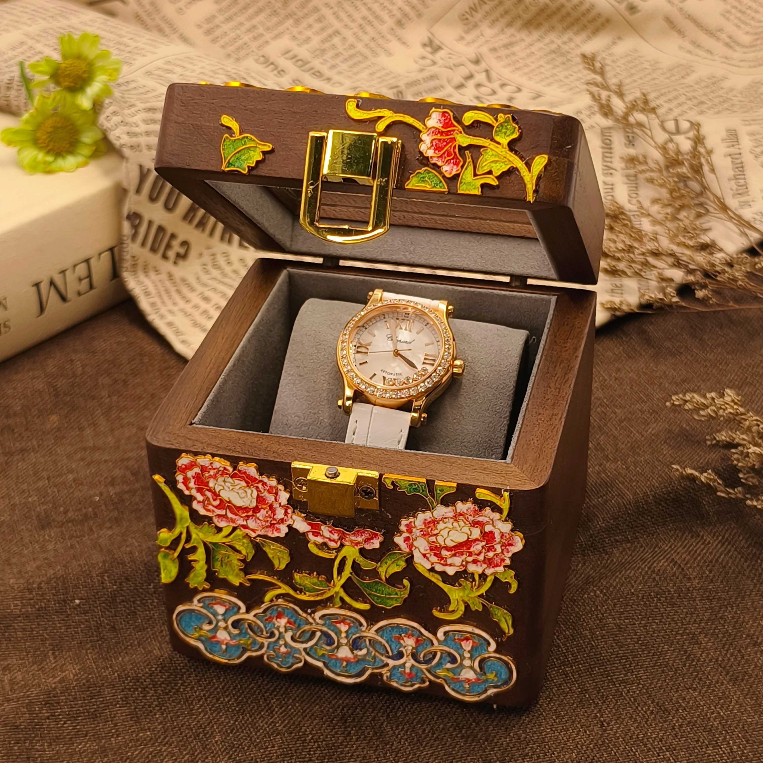 럭셔리 수제 클로이소네 월넛 우드 시계 상자 - 단일  - Luxury Watch Display Case 리뷰 및 가격