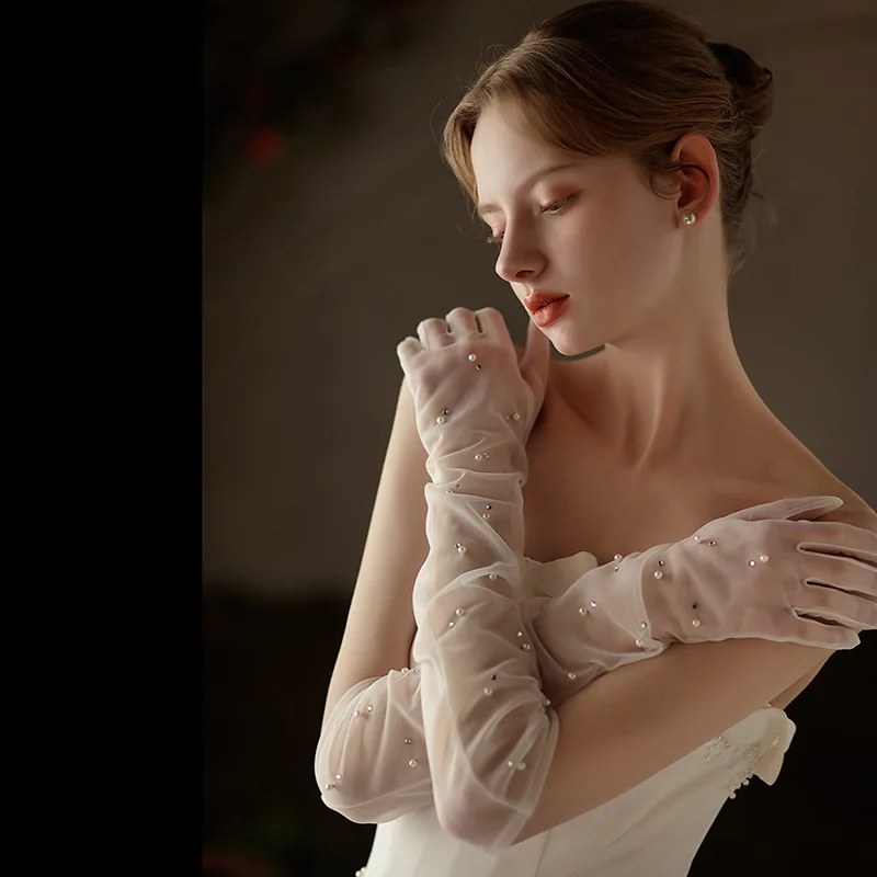 Vestido de novia de encaje coreano francés corto transparente exquisito encaje grapado guantes de perlas