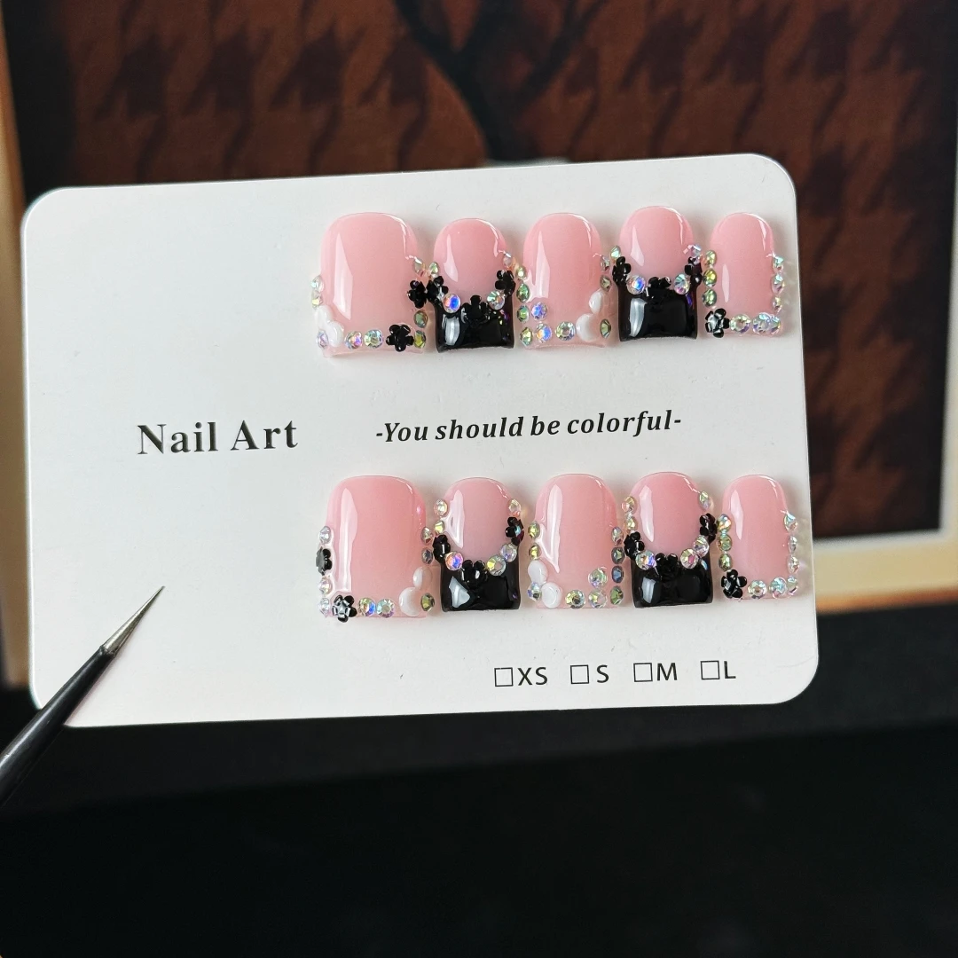10pcs High-end Sweet and cool girl style, hand-painted three-dimensional patterns, dazzling diamonds handmade fake nails