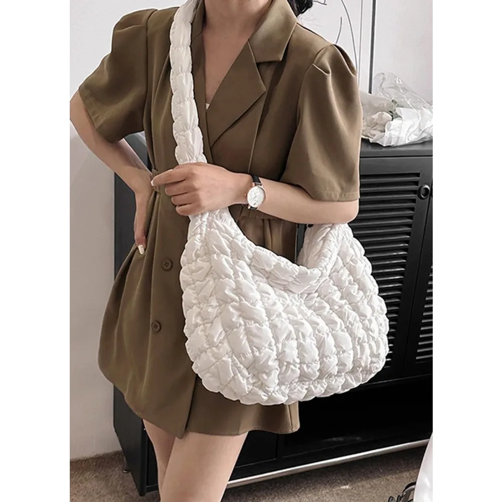 حقيبة سحابة خفيفة الوزن جديدة على الطراز الكوري، حقيبة كتف ذات سعة كبيرة مبطنة بالألماس، حقيبة كروس عصرية غير رسمية