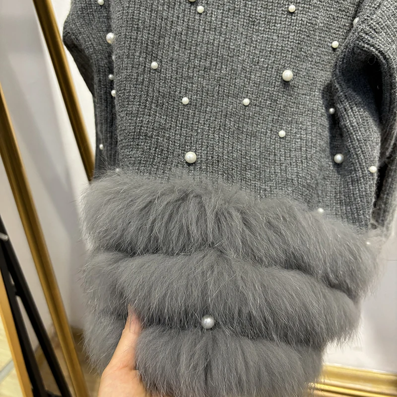 เสื้อสเวตเตอร์ไหมพรมสองชิ้นประดับลูกปัดสำหรับผู้หญิง ฤดูหนาว ปี 2025 พร้อมกระโปรงและเสื้อคลุมขนสุนัขจิ้งจอกแท้สำหรับฤดูใบไม้ร่วง
