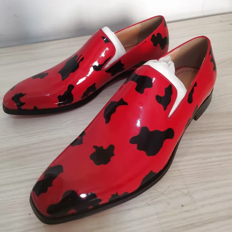 

Men's Red Patent Leather Loafers With Black Patches Shining Slip On Man Dress Shoes Male Flats Party Wedding Shoes For Men