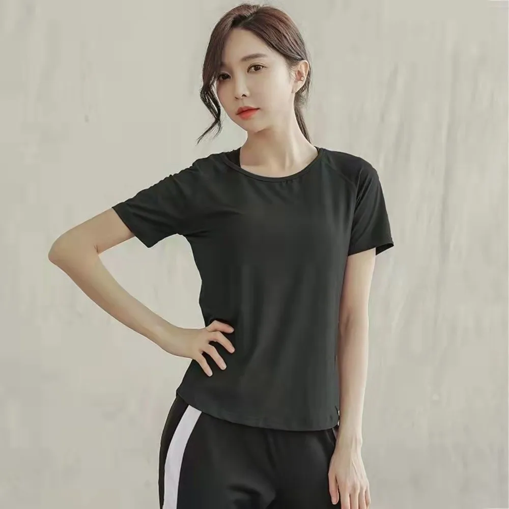 

Модная женская спортивная футболка больших размеров, быстросохнущая черная свободная одежда для йоги, пуловер с U-образным вырезом, укороченный топ для фитнеса, одежда для бега