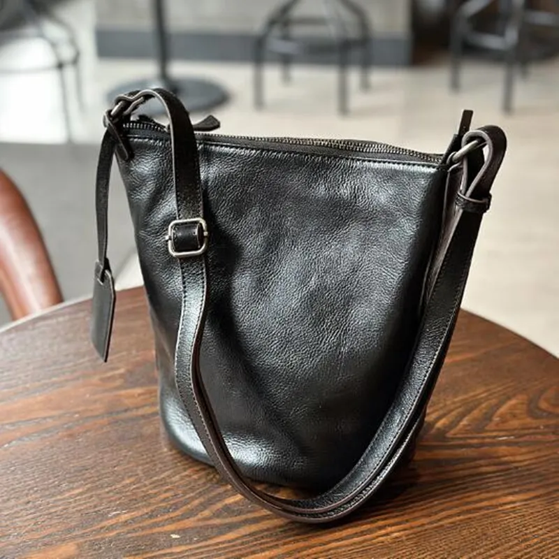 2024 Retro new bucket women\'s bag black leather women\'s tote top layer cowhide single shoulder crossbody bag