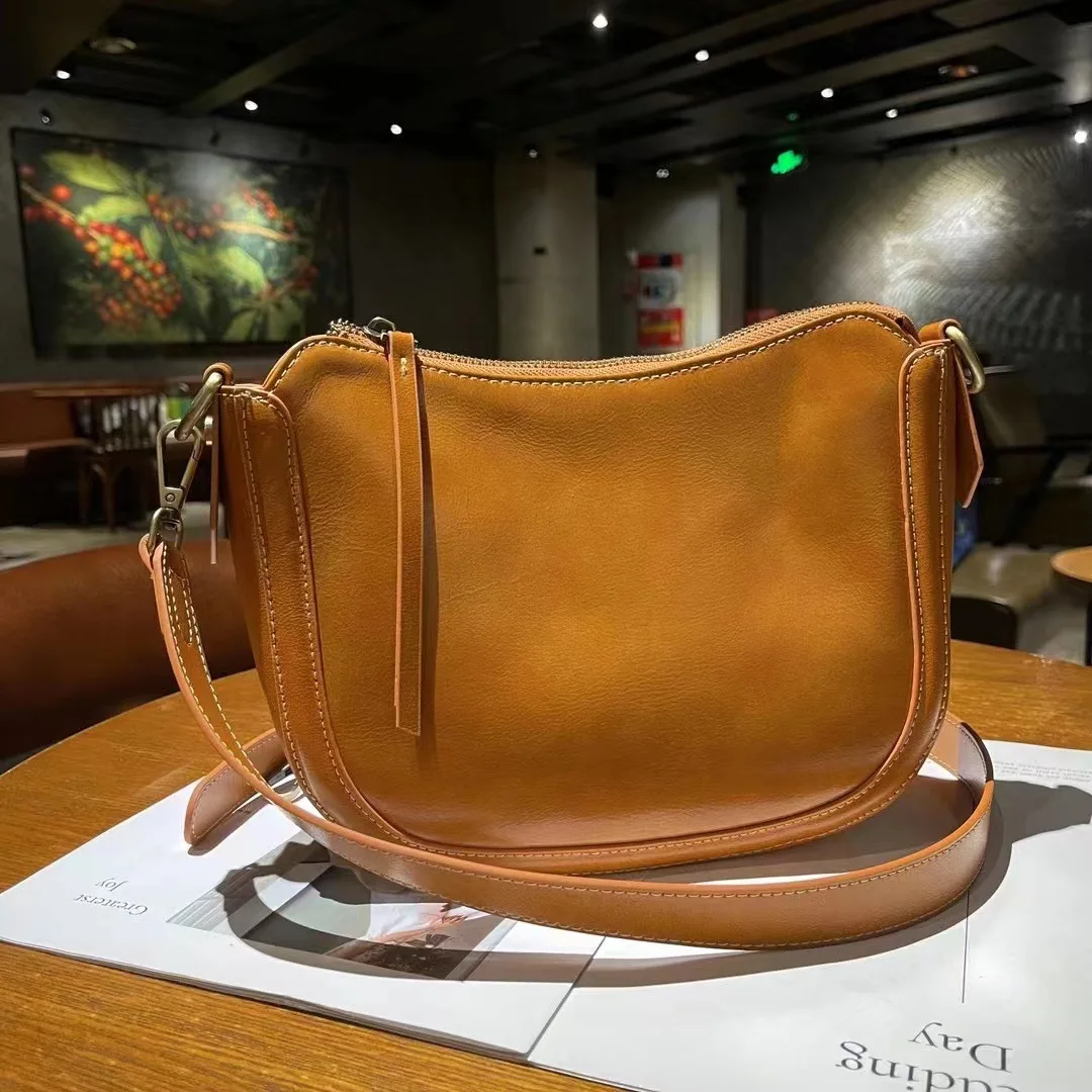 Leather Women\'s Leather Armpit Layer Cowhide Vintage Cross Body Crossbody Shoulder Bag Leather Shell Purses And Handbags