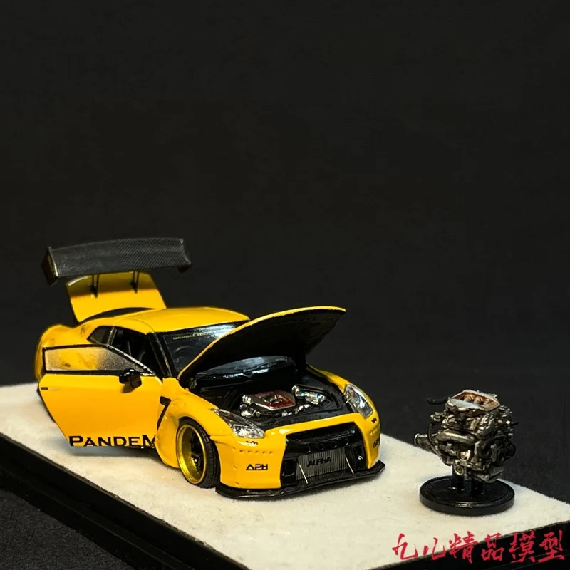 1:64 GTR R35 Rocket Rabbit distribuição de liga de motor independente modelo de carro de simulação de eixo de pressão aberto completo, decoração para adultos