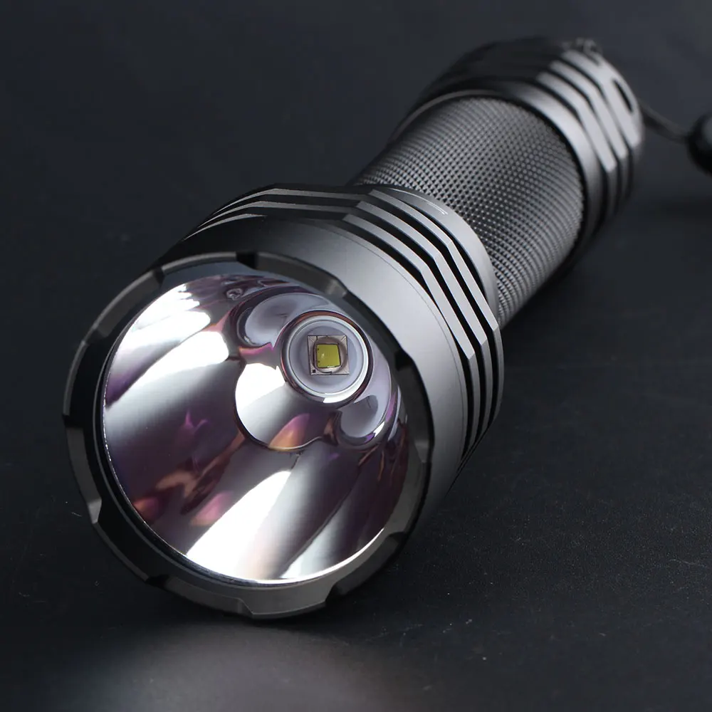 

Convoy M21A SST40 LED Flashlight Powerful 2300lm Torch Powered by 21700 18650 Battery for Outdoor Emergency Use Camping Lamp