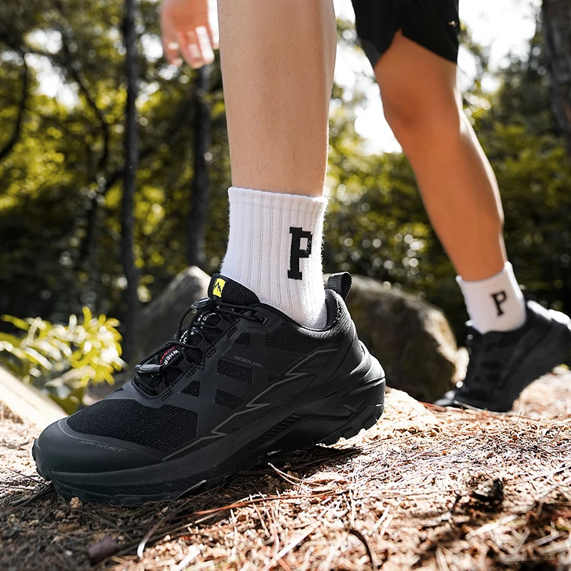 

2025 New Men'S Sports Shoes Breathable And Comfortable Soft Soled Running Shoes Fashionable Street Trendy Men'S Shoes 39-45