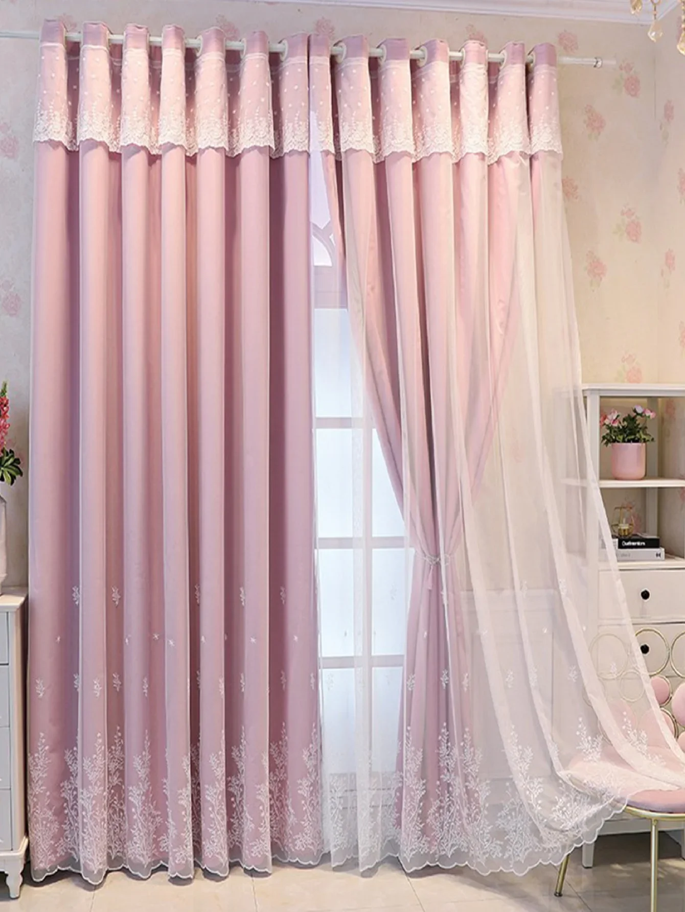 

Light-transmitting Thickened Chiffon Embroidered Yarn Curtain Curtain Partition Living Room Balcony Light Luxury Gradient