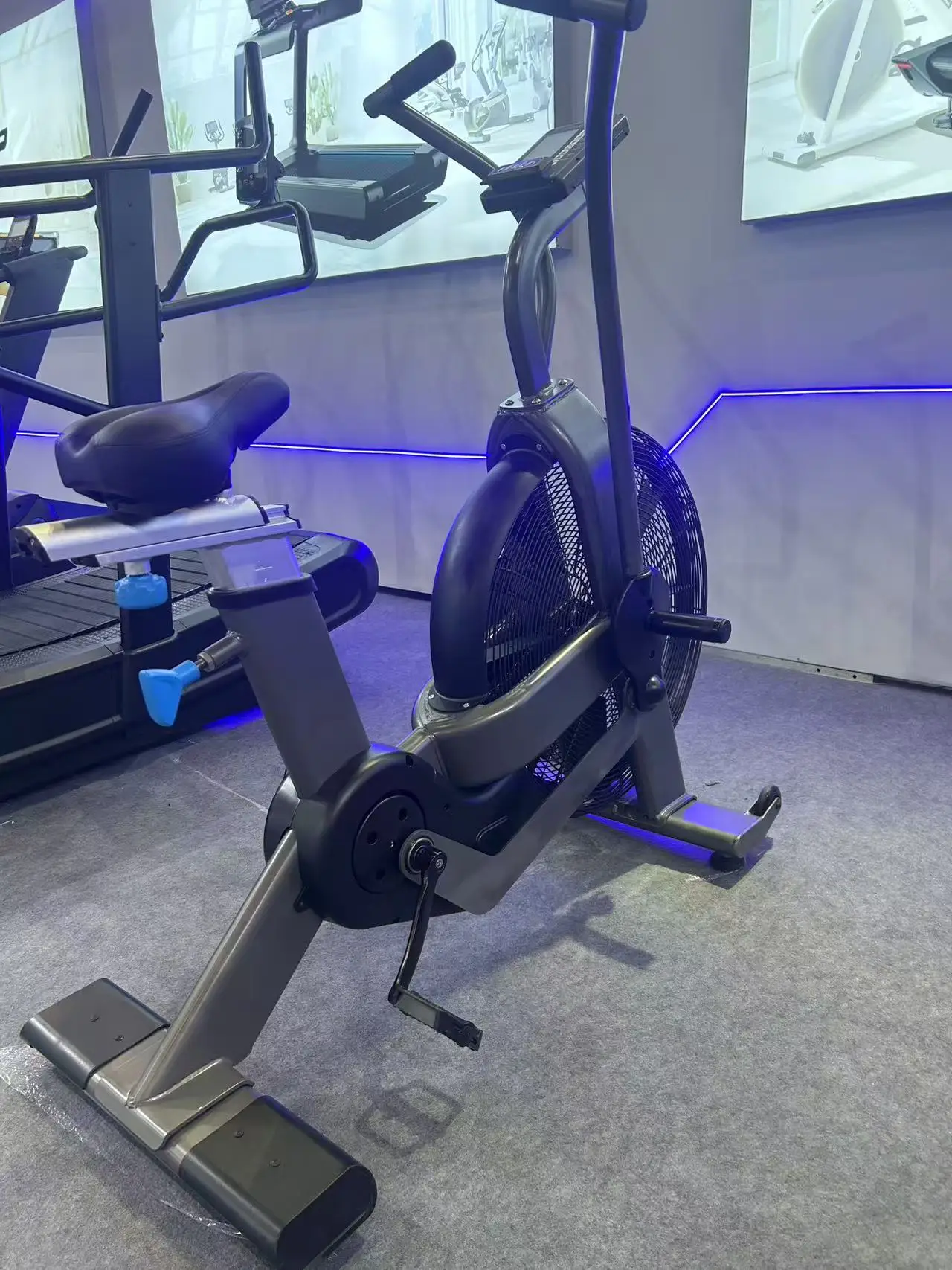 Commercial Use Air Bike Air Resistance Aerobic Equipment  Professional Gym Exercise Bike