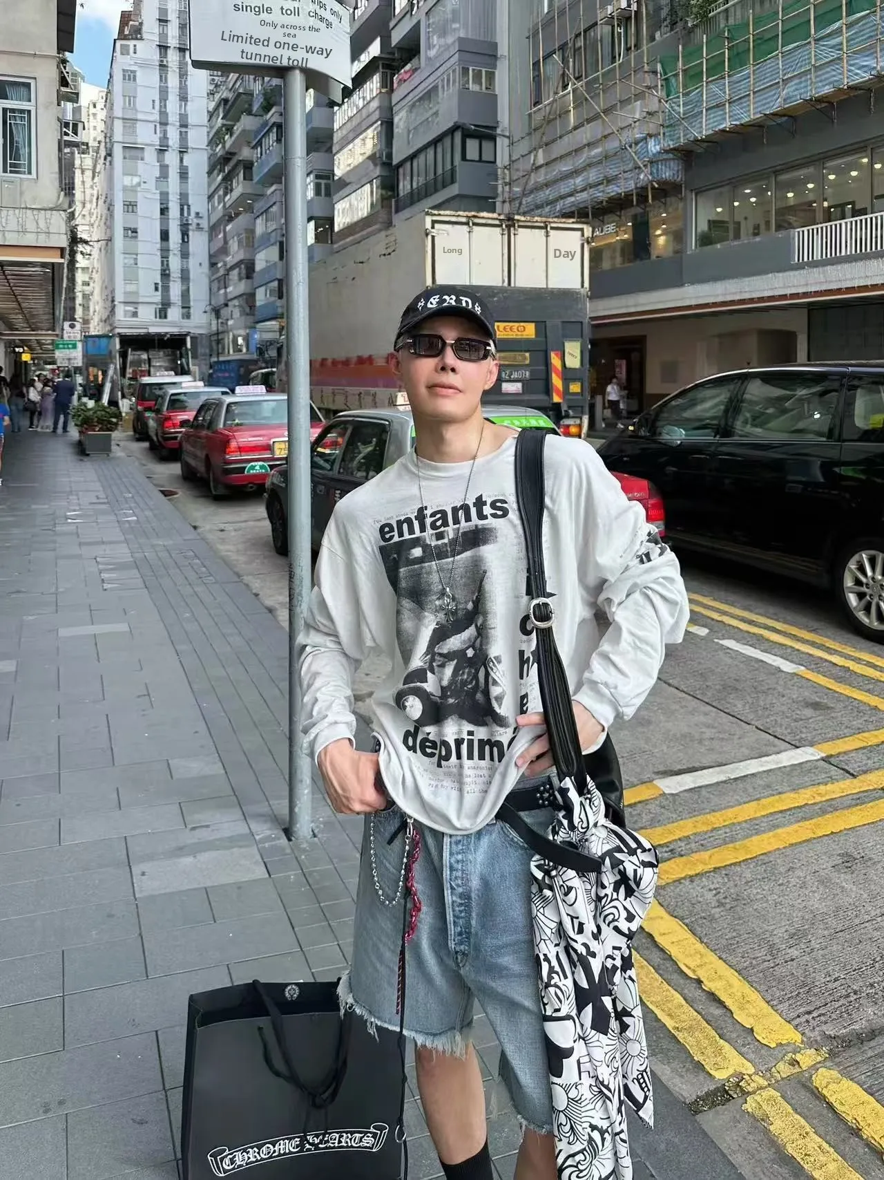 

Футболка с длинным рукавом и велосипедным принтом, повседневная, свободного кроя, из хлопка, с круглым вырезом, для мальчиков и мужчин, уличный стиль, нелиняющая, антибактериальная.