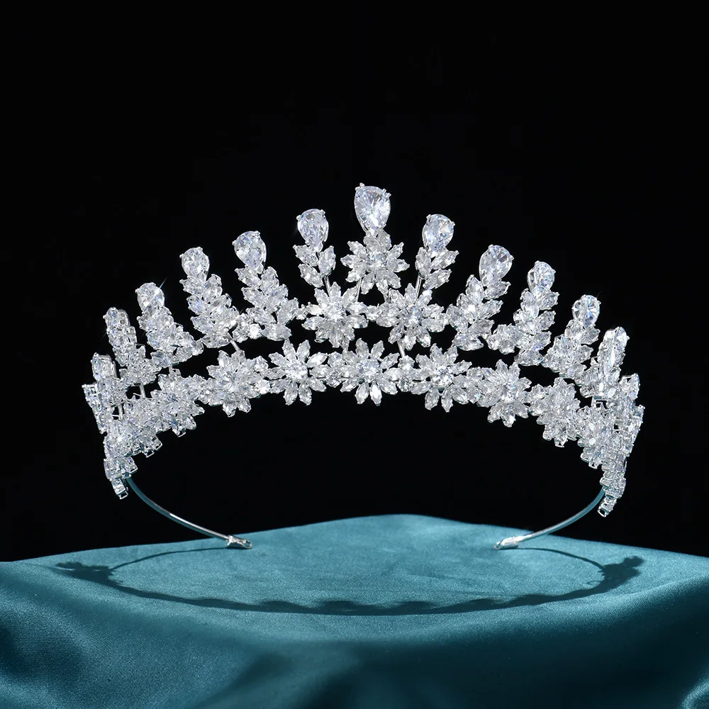 

Bridal Tiaras Silver Jewelry Flower Crystal Crowns For Women Elegant Headwear Princess Pageant Diadem Wedding Hair Accessories