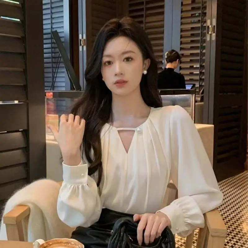 

Autumn Spring Office Lady Blouse Elegant Korean Fashion Long Sleeve Shirt Women's Tops White Pink With Pearl Female To Work Wear