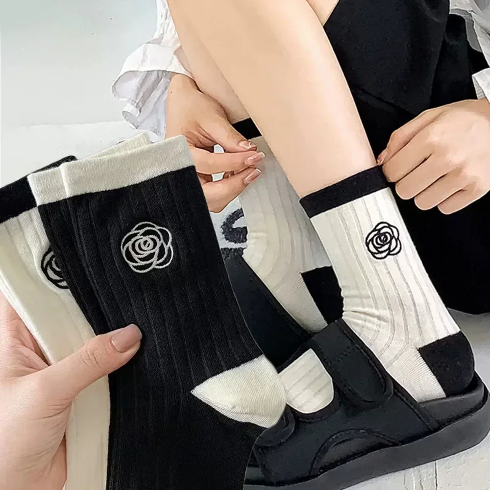 Sweet Lolita Flowers Cotton Socks Retro Camellia Rose Socks Girls Students JK Skirt Matching Black White Mid-tube Soft Sockings