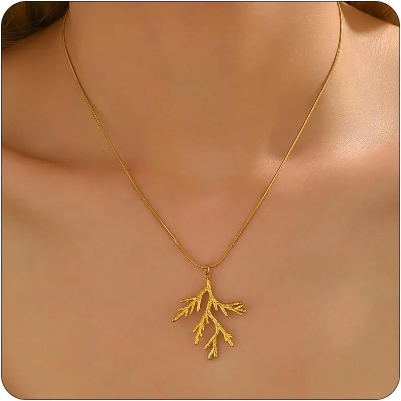 

Кулоны-подвески для женщин: позолоченные 18-каратным золотом, в форме листа, морской ракушки, раковины, изящные кулоны с солнцем, луной и звездами, бабочками и сердцами.