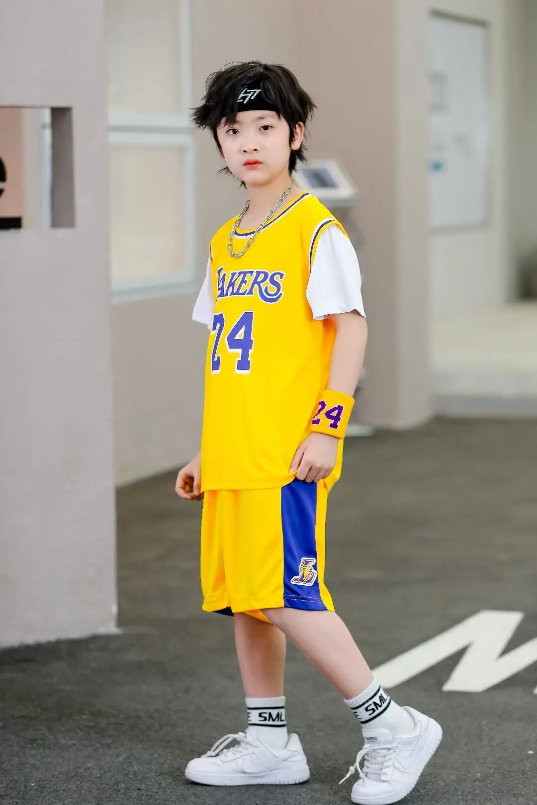 NEW 24 25 Children\'s clothing suit boy girl Fans Basketball Jerseys 24  Fake two-piece uniform kit training Shirts and shorts