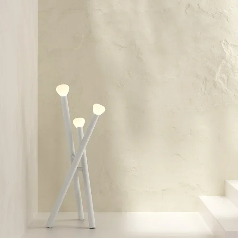 Novelty Parc Floor Lamp Creative Orange Tripod Standing Lamp Artistic Room Decoration Living Room Simple Lounge Designer