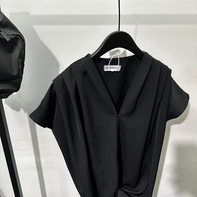 Summer Design Sense Avant-Garde Irregular Collar Pullover Short Sleeve Shirt Men and Women Popular Dark Series Style Top