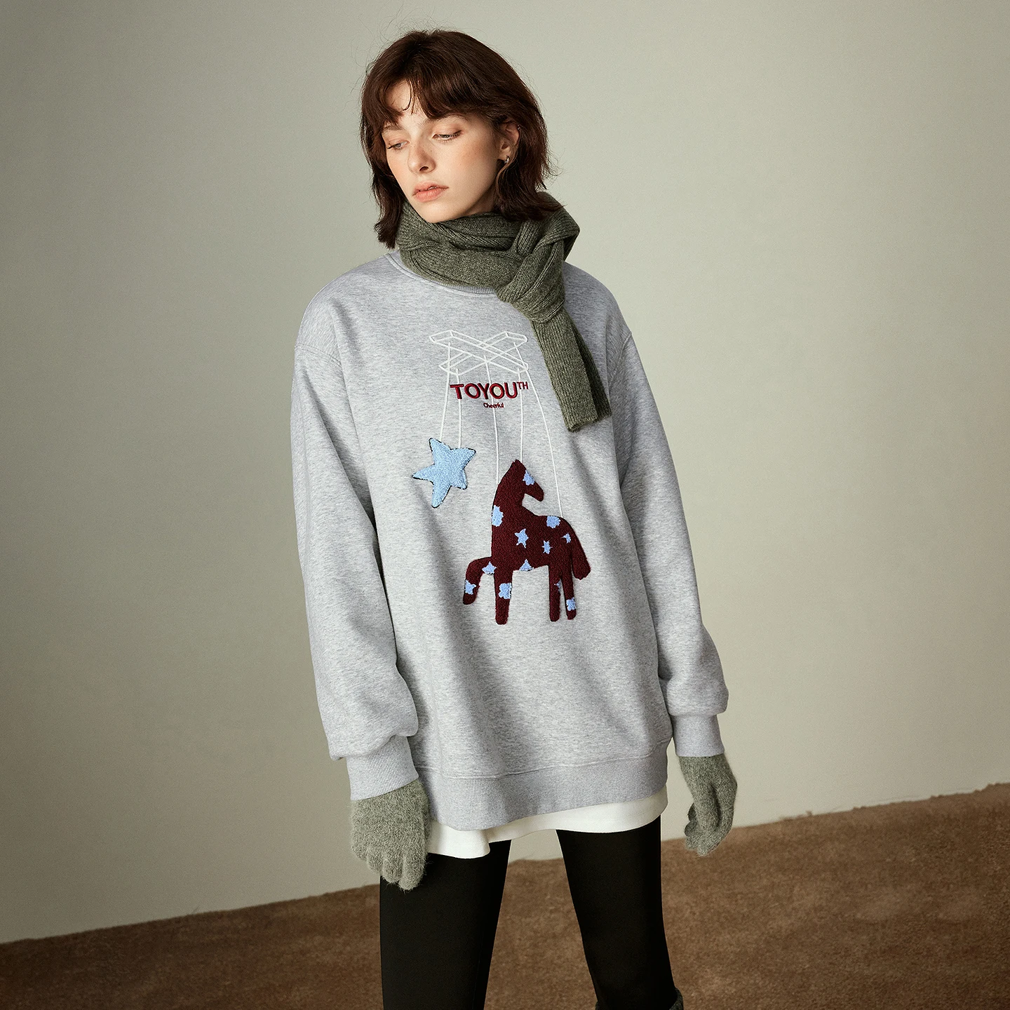 TOYOUTH المرأة Aoli المخملية هوديي 2025 شتاء جديد الأشعة تحت الحمراء البعيدة التدفئة المنغولية الحصان الطوطم بلوزة فضفاضة