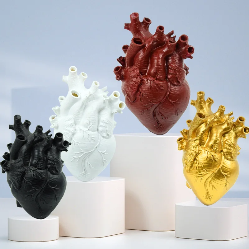 Black Anatomical Heart Vase Halloween Creative Heart Vase Resin Decorative Flower Vessel Modern Art Flower Vessel for Home Decor