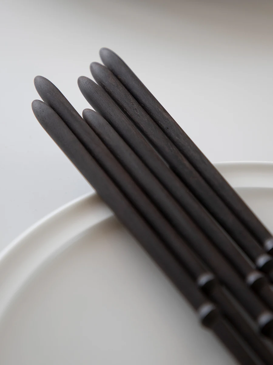 Solid Wood Chinese Non-slip Chopsticks Household Kitchen Moisture Resistance Tableware Creative No Paint No Wax Ebony Chopsticks