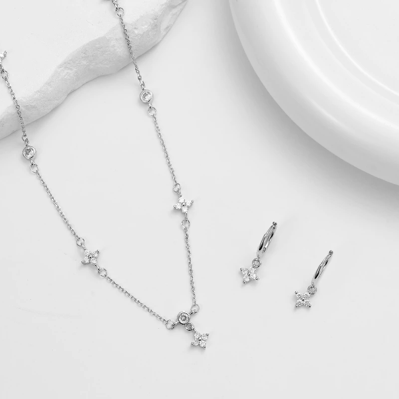 ANENJERY Four-leaf Flower Zircon Chain Jewelry Sets With Necklace Bracelet Earring for Women Light Exquisite Trendy Jewelry Gift