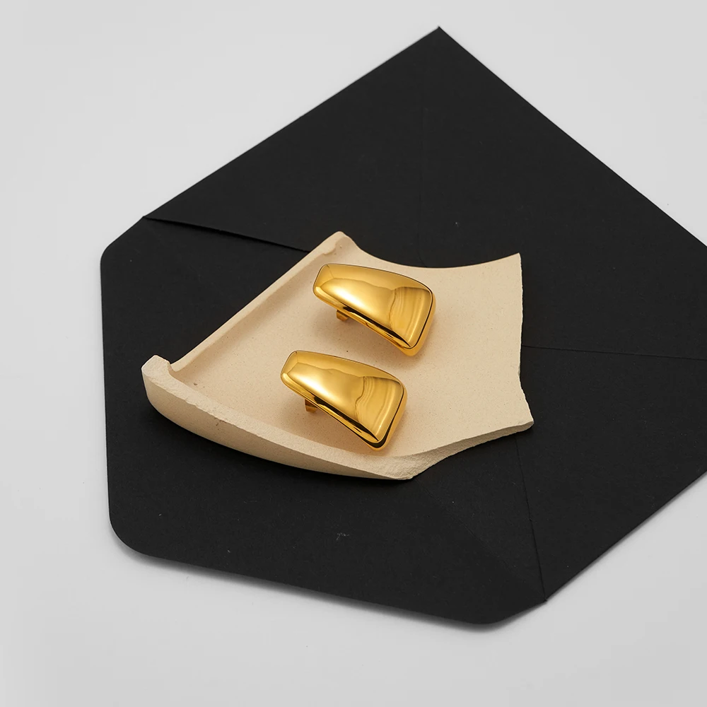 ENFASHION Smooth Irregular Stud Earrings For Women's Aretes De Mujer 18k Gold Plated Eye Catchy Fashion Jewelry Party E241583