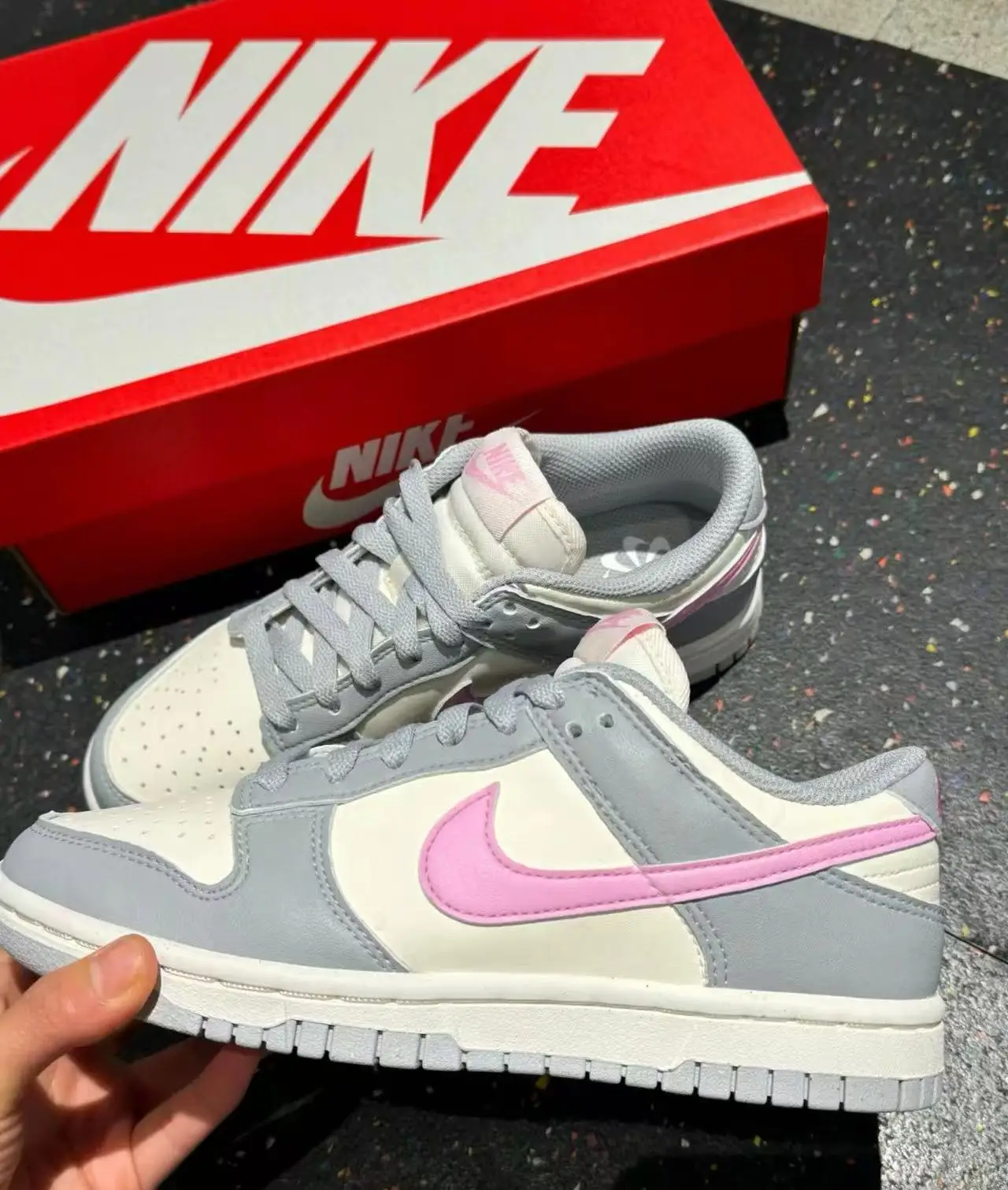 

Nike Dunk Low Classic Retro Спортивные противоскользящие низкие туфли женские серо-розовые