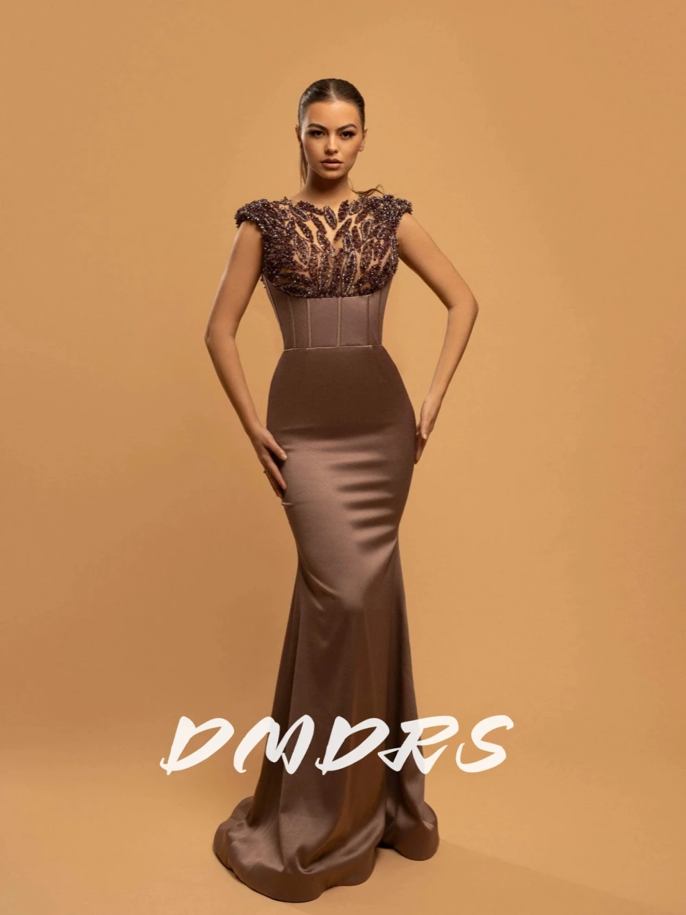 

Stylish Boat Neck Fitted Waist Evening Dress Beaded Sequined Soft Satin Prom Gown Customized Classic Red Carpet Women Wear