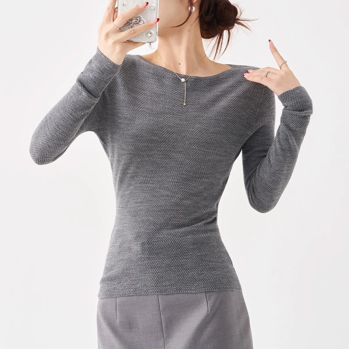 Women's autumn and winter 100% wool worsted sweater  seamless  slim-fitting  round neck  fish bone pattern