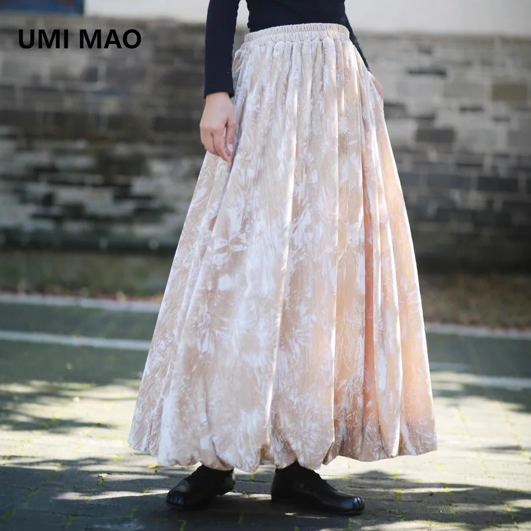 

UMI MAO Зимняя юбка Маленькая теплая бархатная миди в национальном стиле с принтом тай-дай и большим подолом Универсальная юбка Femme