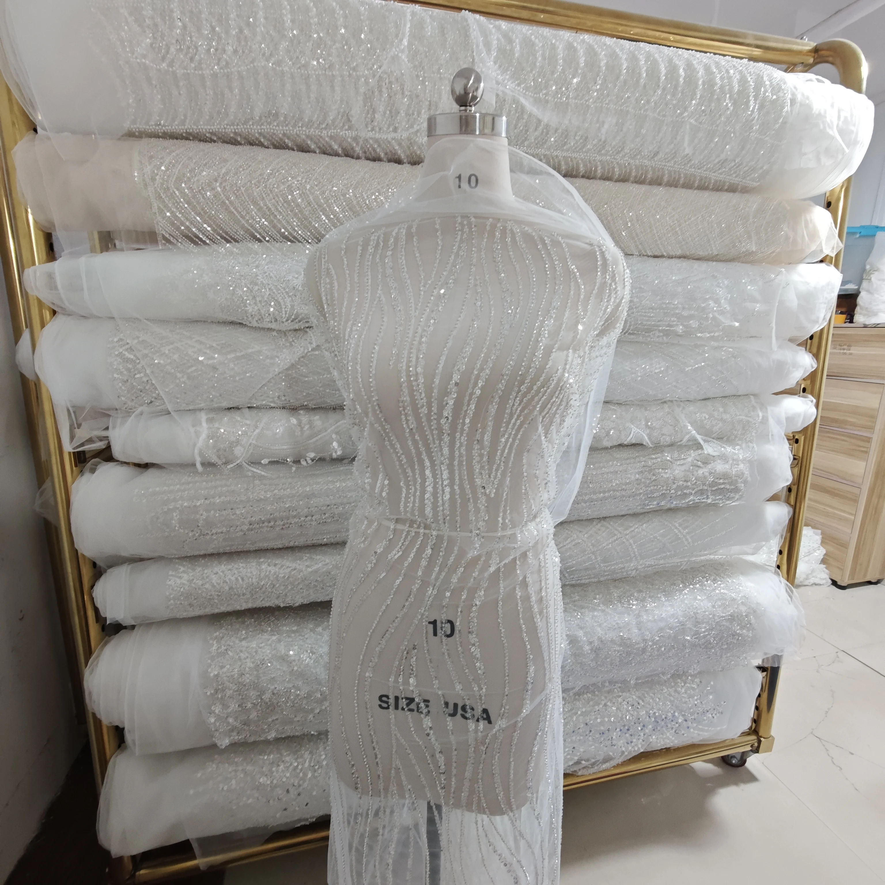 

Luxury Beaded Evening Gown Fabric Arab Formal Occasion Gown Fabric 2024 Women'S Party Costume Production