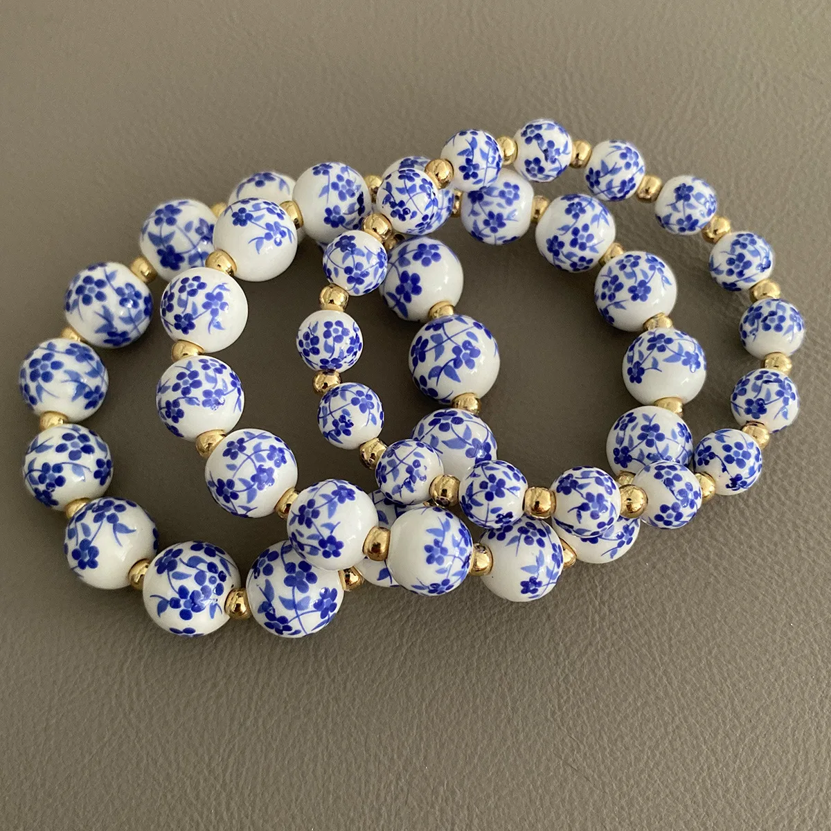 3-teiliges Blau-Weißes Porzellan-Stretch-Armband-Set, Beruhigender Stressabbau-Achtsamkeits-Schmuck, Vintage Boho Minimalistische Armbänder – Detail 3