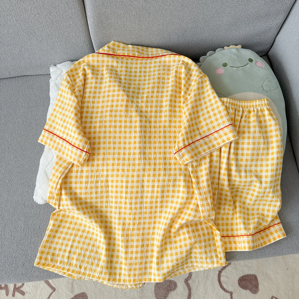 Women's Summer Pajamas, Thin Plaid Pattern Short-Sleeved Shorts, Sweet and Cute, Can Be Worn Outside in Summer, Two-Piece Home Wear Set view 2