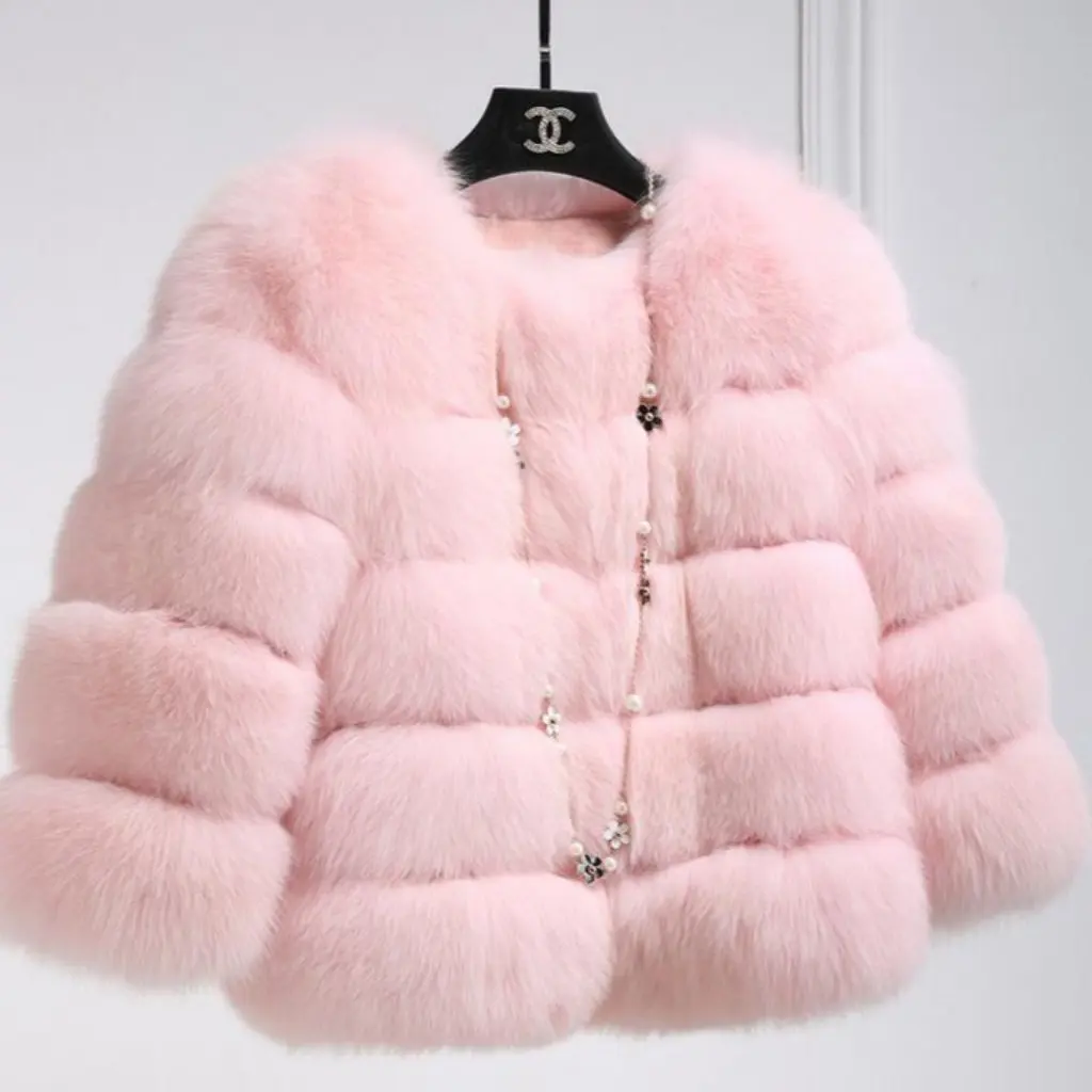 

Women's Short Artificial Fur Coat Imitation Fox Winter Fashion Europe And United States Style Cross Spell