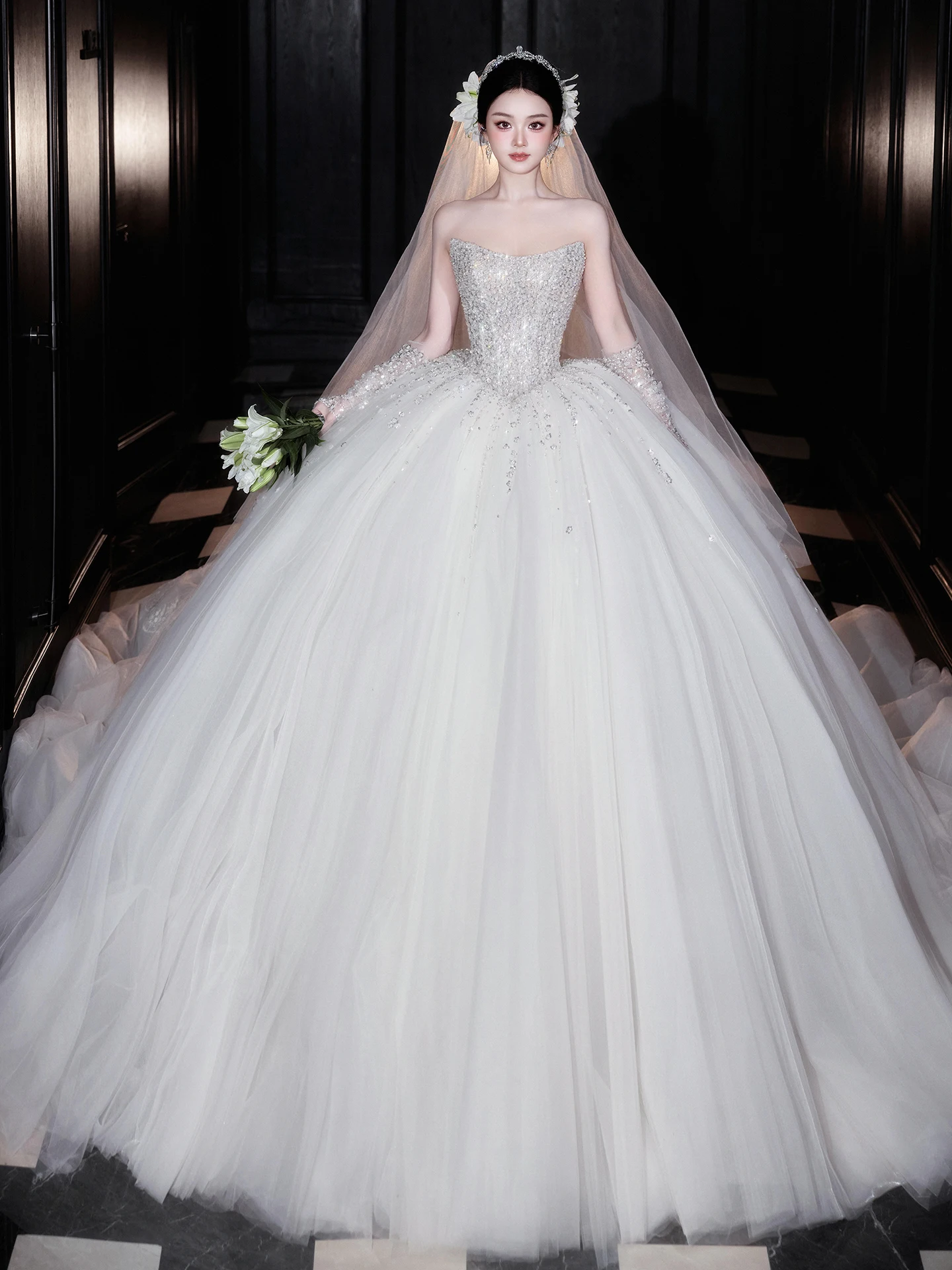 

Изысканное свадебное платье с богатой отделкой, женское, новинка 2026 года, в стиле принцессы, с длинным шлейфом, основное платье без бретелек, в придворном стиле, для размера S...