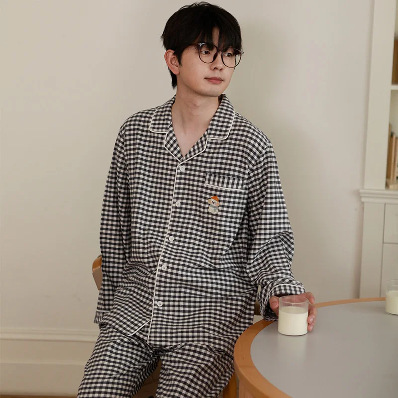 

Couple's sleepwear made of pure cotton brushed plaid men's autumn and winter cute cartoon home clothes can be worn outside