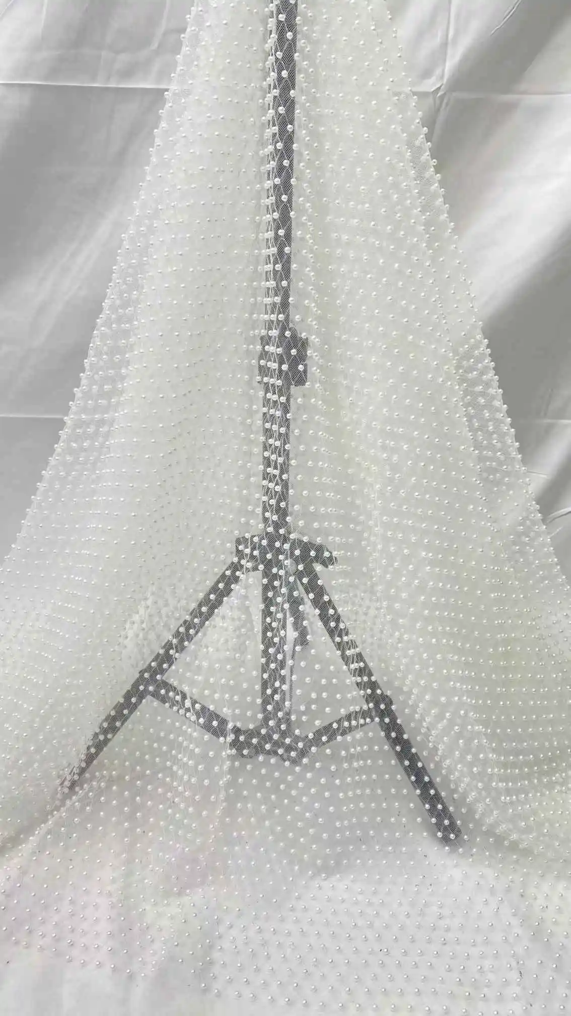 

New Design Luxury Heavy Beaded Tulle Lace Fabric 2025 High Quality French Tulle Net Lace Fabric For Wedding Dresses Sewing