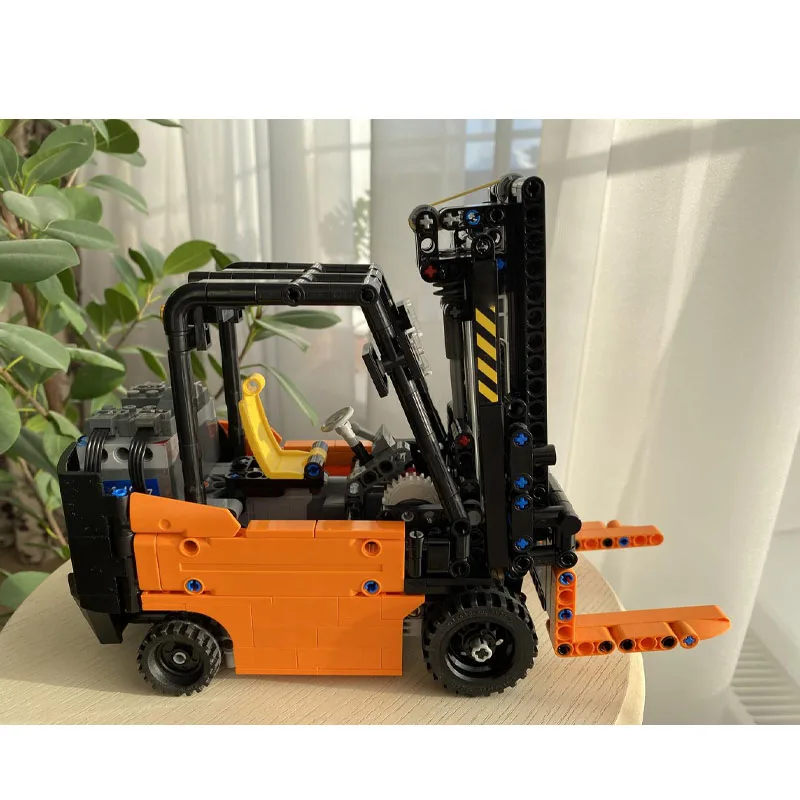 

Конструктор MOC-78013: Сельскохозяйственный грузовой погрузчик на радиоуправлении, 664 детали, модель для мальчиков, подарок на день рождения