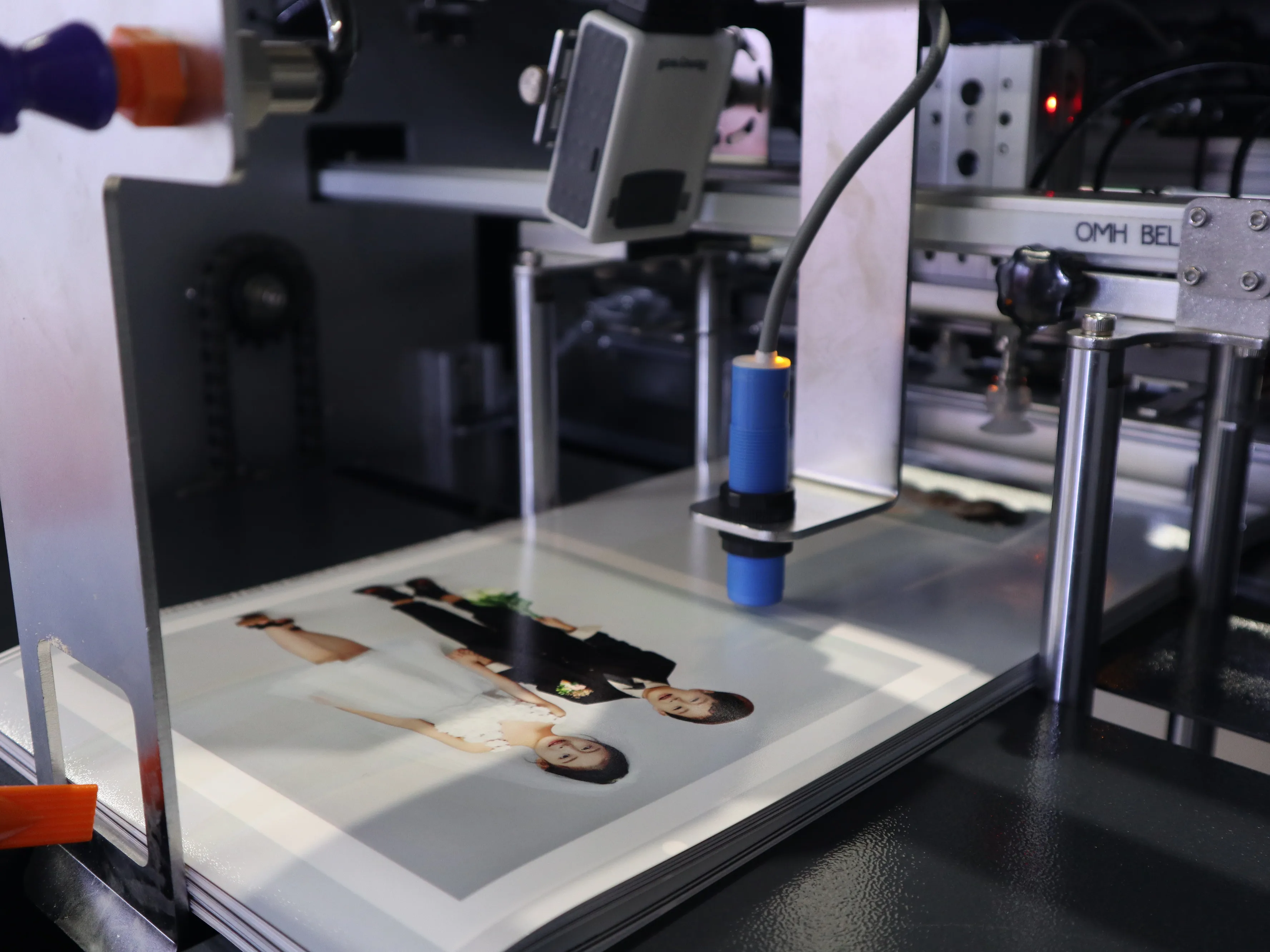 Fully Automatic Digital Layflat Menu Album Book Making Machine Photobook Binding Machine Wedding Photo Album Making Machine