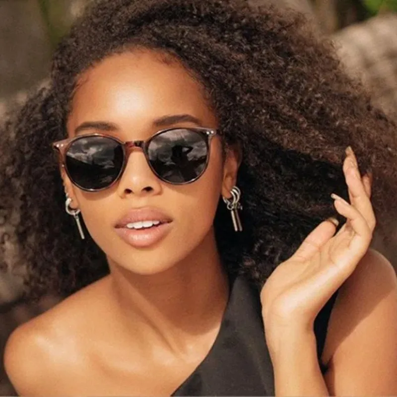 Vintage Fashion Round Sunglasses Women Men Brand Design Retro Rivet Yellow Blue Lens Square Sun Glasses Male Female Goggles view 4