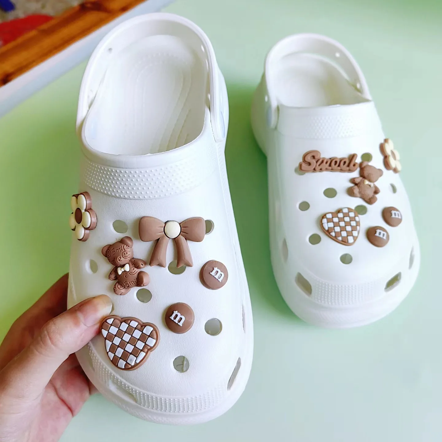 Cute Soft Gum Brown Bear Hole Shoe Charms Accessories Shoe Buckle Detachable M Bean Shoes Flower DIY Shoes Decorations