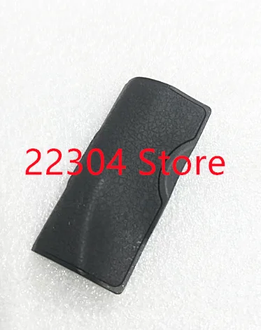 

NEW Original For Nikon D4S CF Memory Card Rubber Grip Cover Lid Door 1133L Camera Replacement Spare Part