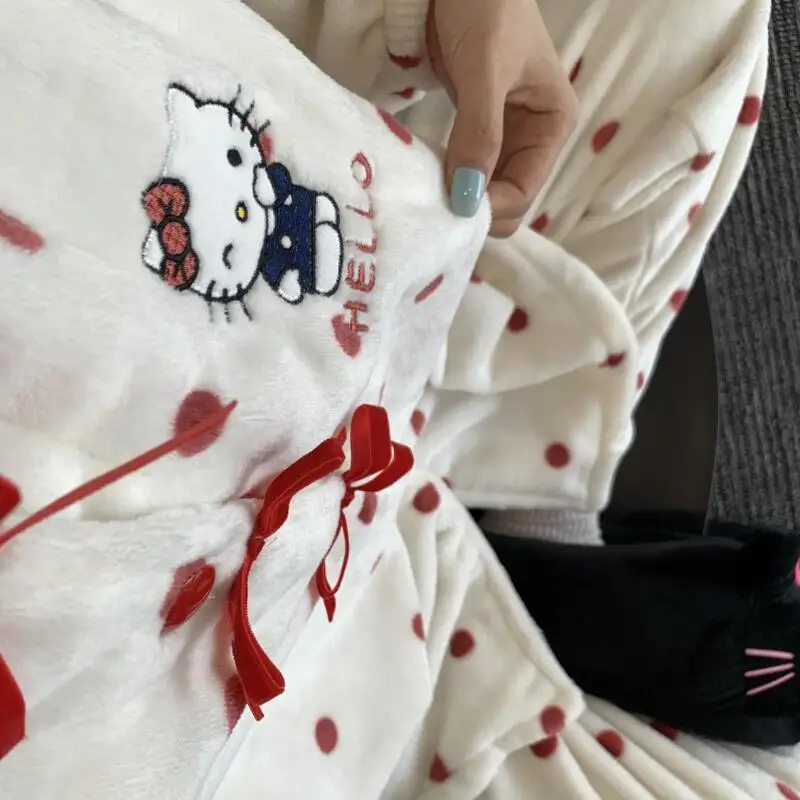 

Sanrio Coral Fleece Pajamas Hello Kitty Thickened Home Suit 2Pcs Sweet Fashion Cartoon Autumn and Winter Long Sleeve Fleece Set