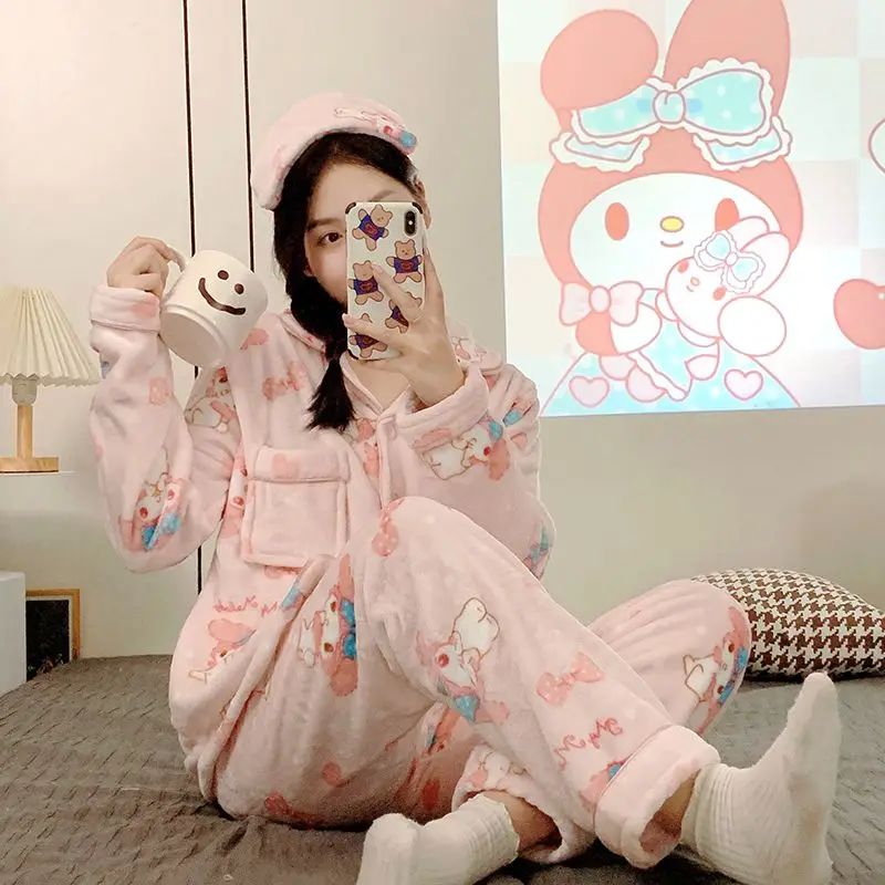 طقم بيجامة نسائي من My Melody موديل 2025 من الفلانيل الحراري لخريف وشتاء مريح ودافئ وأكمام طويلة ملابس منزلية للاستلقاء