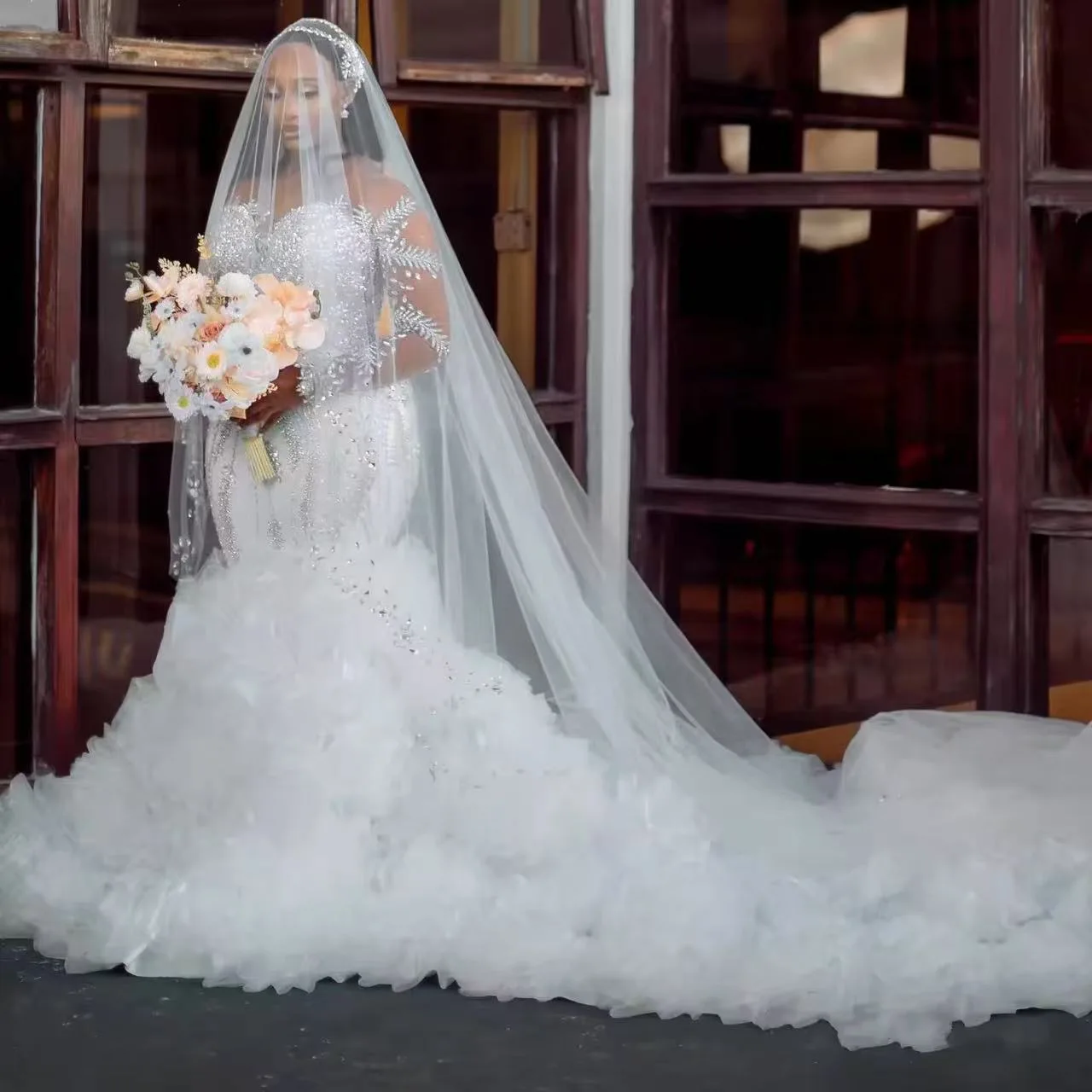 Vestido de novia de sirena africana con cristales personalizados, diamantes de imitación, mangas largas, volantes multicapa, vestidos de novia, Vestido de jardín