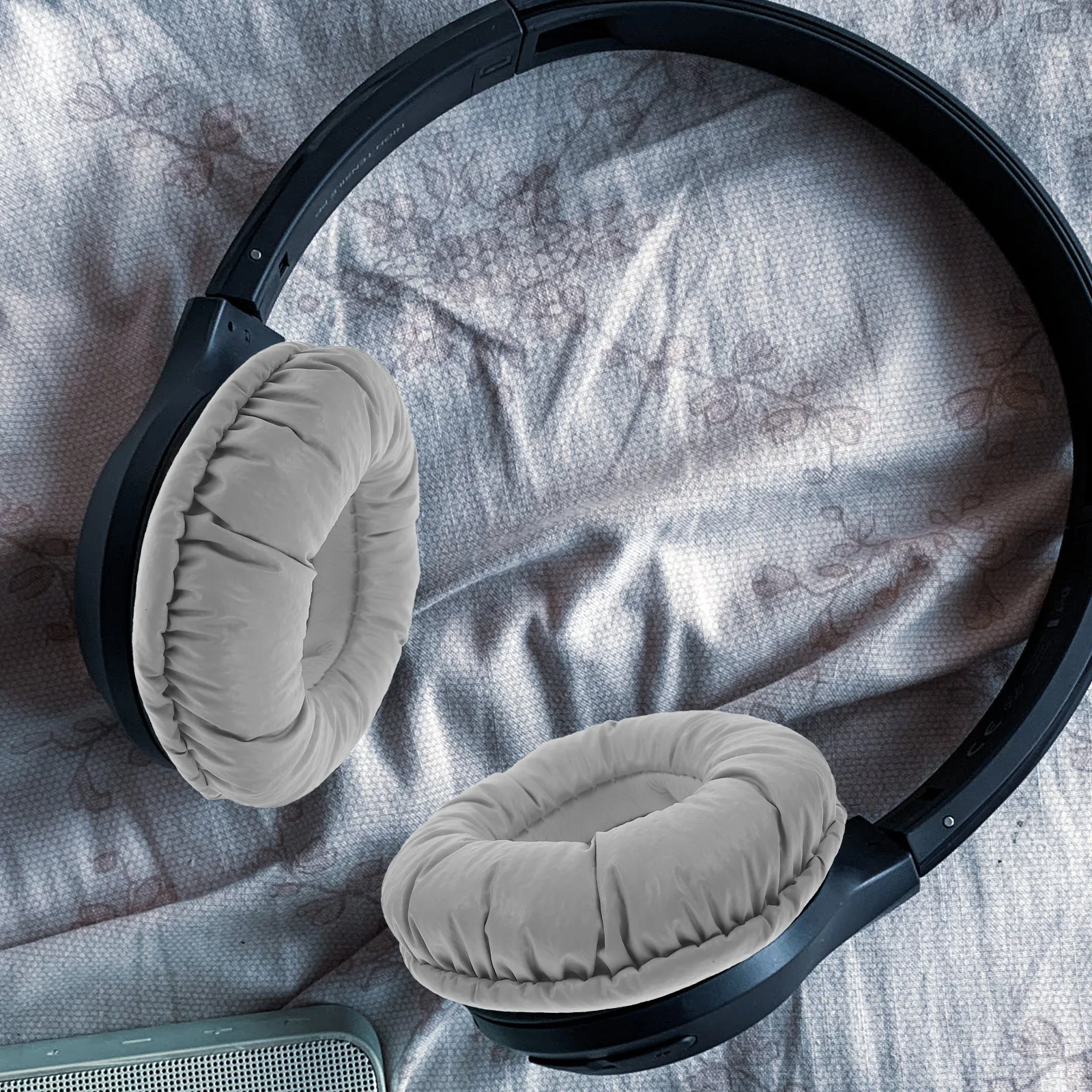 

2 Pcs Black Wrinkle Ear Pads for 50mm Headphones Comfortable Sponge Covers Replacement Long lasting Durability Enhanced