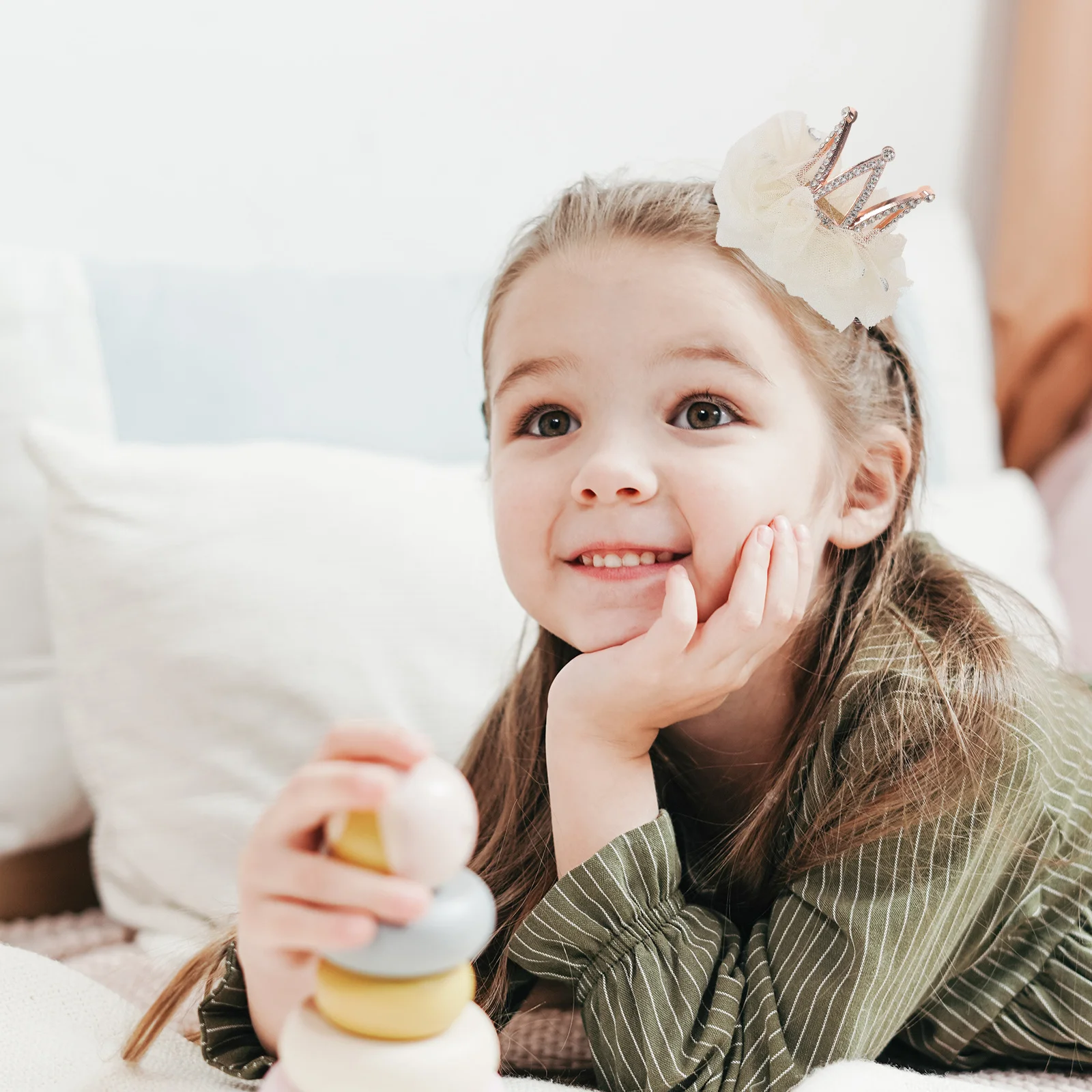 

Crown Hair Beige Rhinestone Bangs for Kids Girls Durable Long Term Use Hair Clip For Girls Bobby Pins Travel Gifts