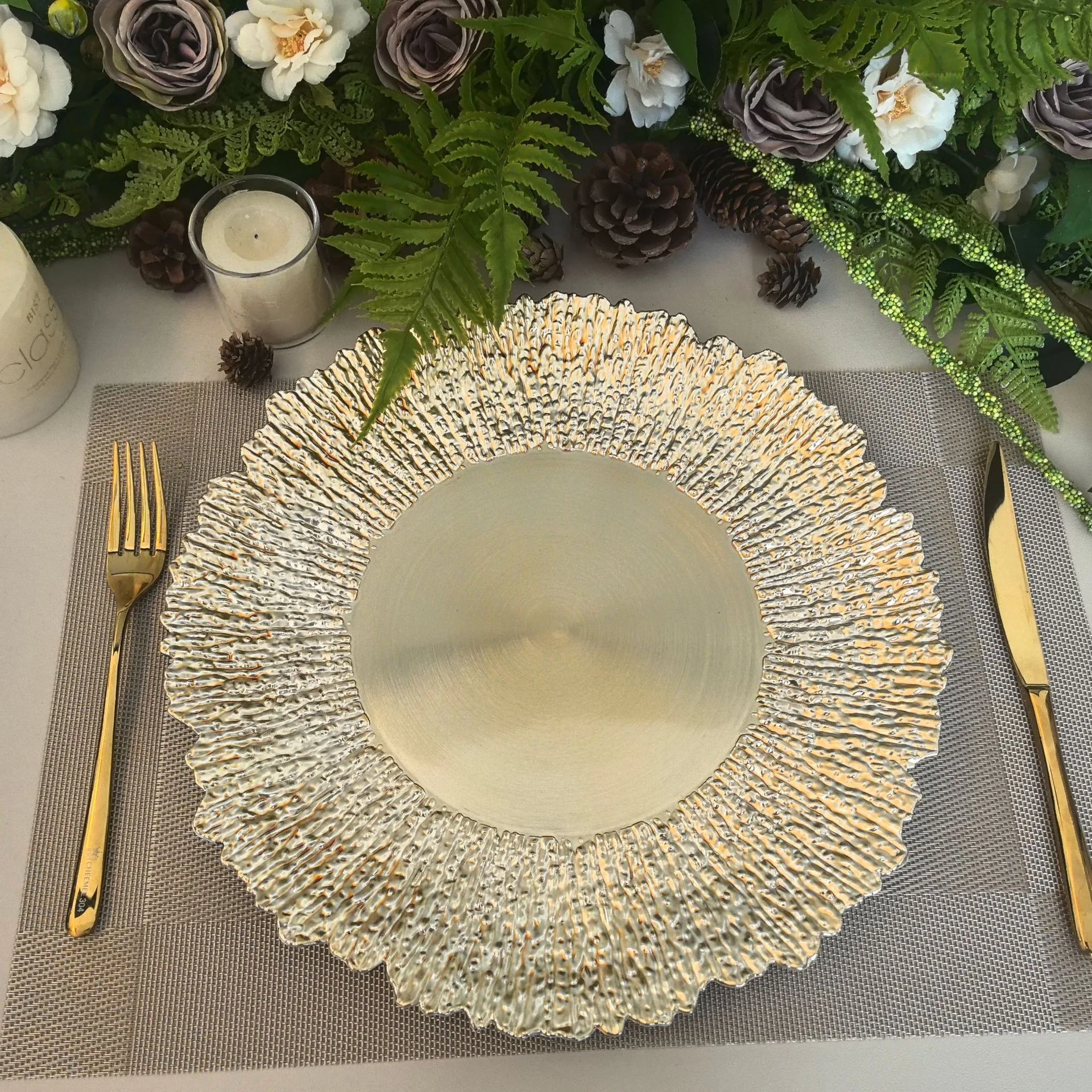 

100 шт. подставок-подносов для сервировки стола, блестящие круглые тарелки 13 дюймов, акриловые декоративные тарелки для сервировки стола