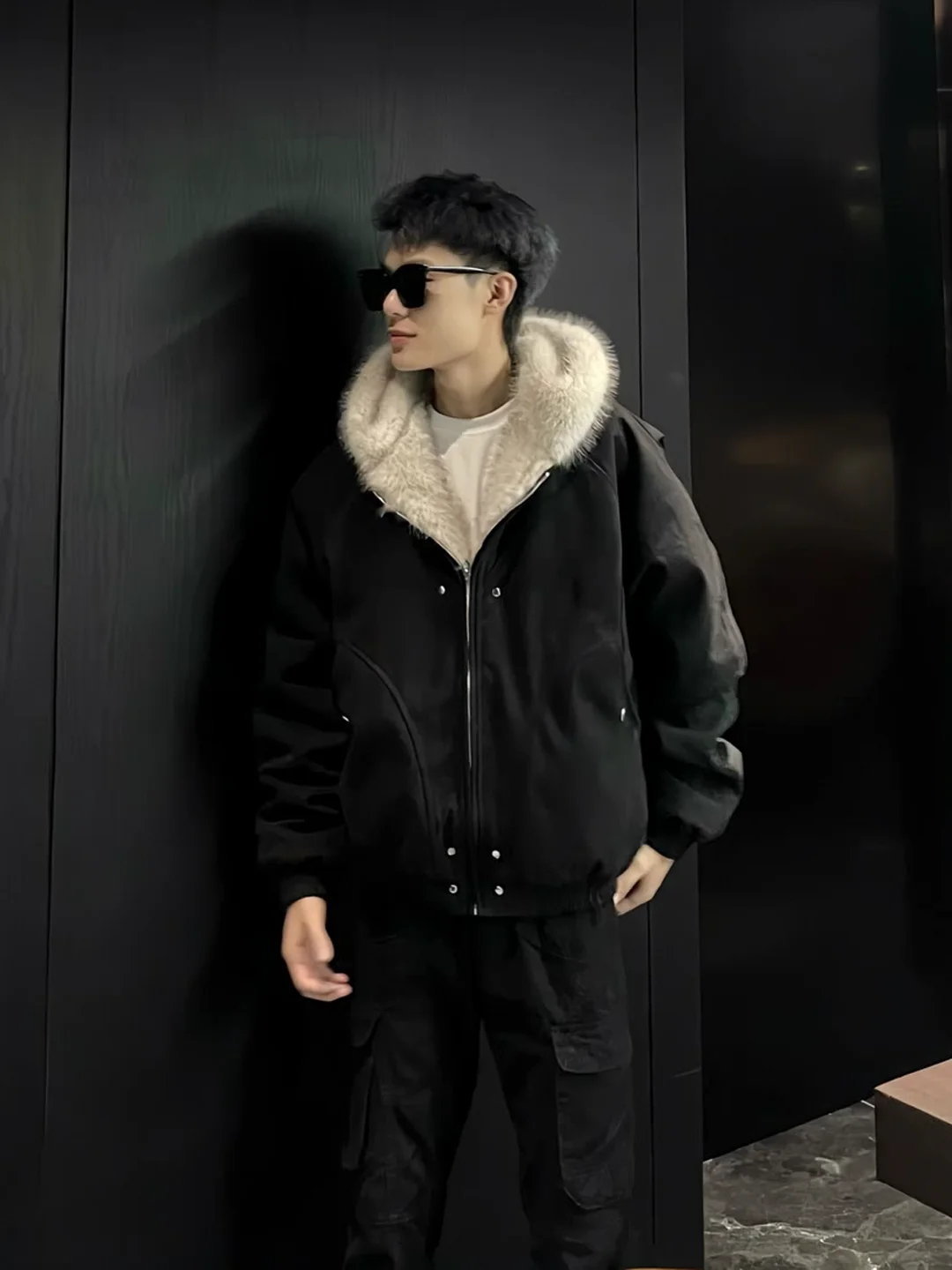 

Утепленная пушистая куртка с капюшоном для мужчин и женщин: повседневная, теплая, молодежная, модная, зимняя, на хлопковой подкладке, в уличном стиле